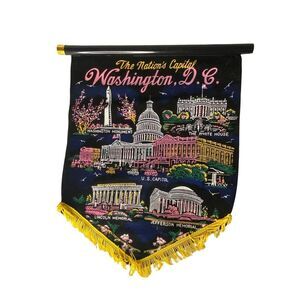 Washington D.C. Landmark Hanging‎ Wall Souvenir Black/Pink Velvet Decor Picture